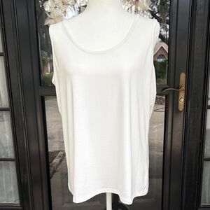 Serena Williams Signature Statement Classic White Sleeveless Top
